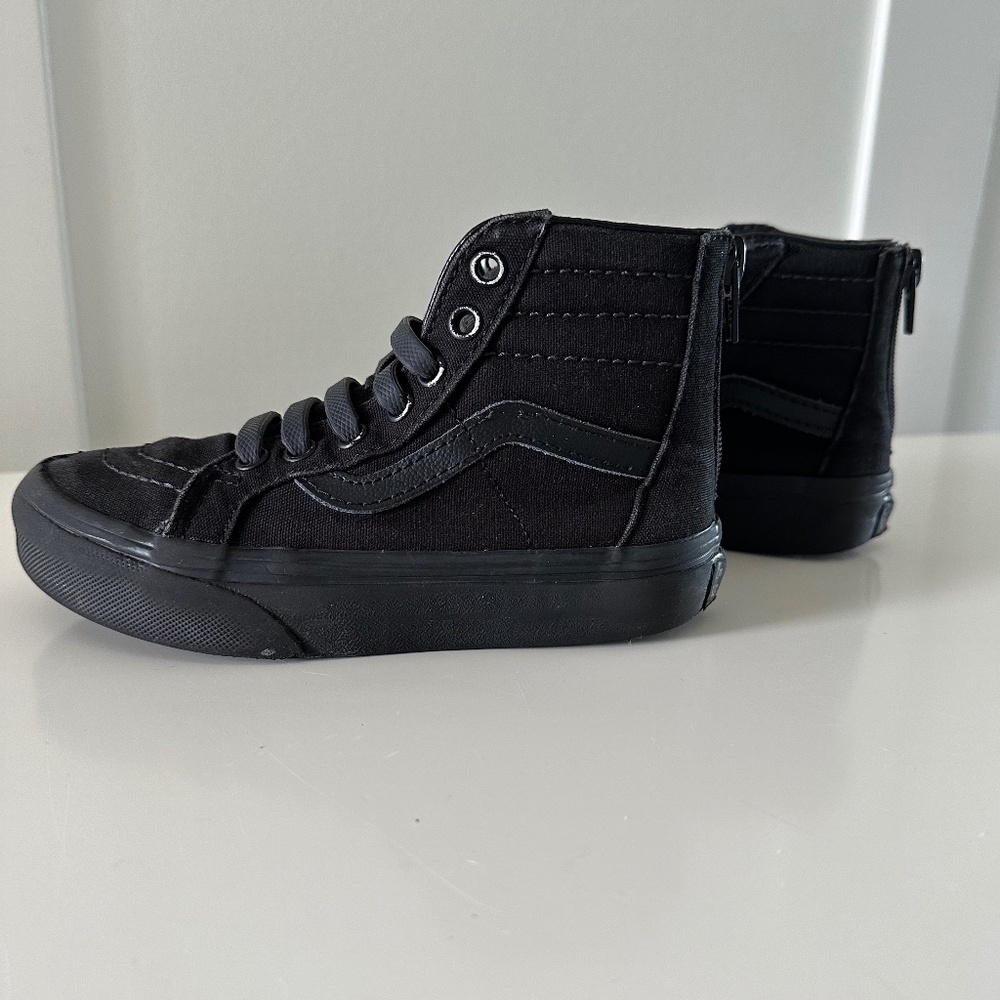 Kids Sk8-Hi Zip Shoe